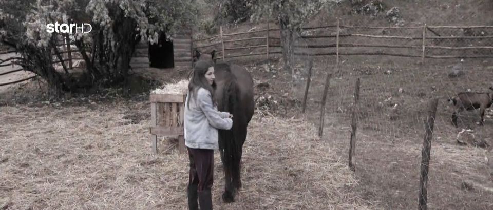 Σοβαρό-ατύχημα-για-παίκτρια-στη-“Φάρμα”-–-Μεταφέρθηκε-στο-νοσοκομείο…